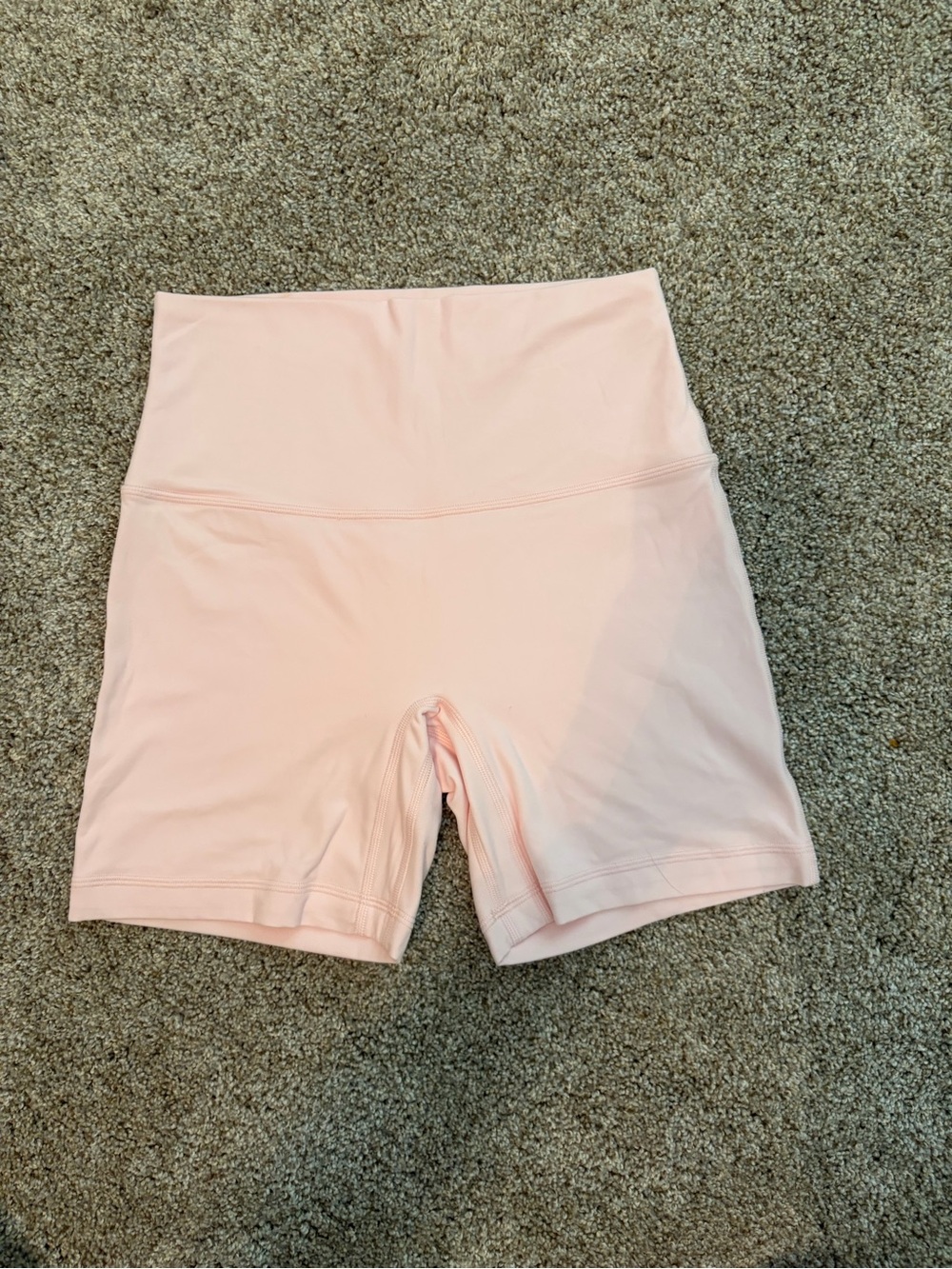 lululemon Align No Line™ High-Rise Short 6" size 6 pink pearl like new